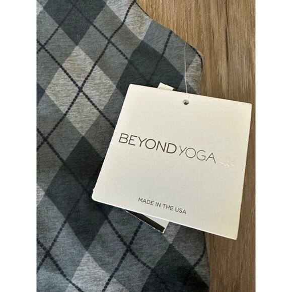 Beyond Refocus Cropped Tank Grey Argyle size Small - Picture 5 of 9